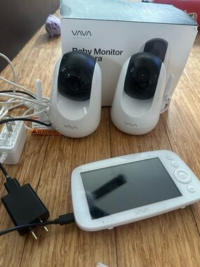 VAVA White Baby Monitor Camera with Handheld Display